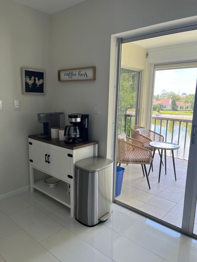 Great Location With Lake View North North Naples Buitenkant foto